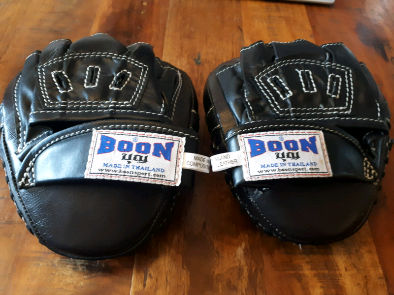 boon focus mitts